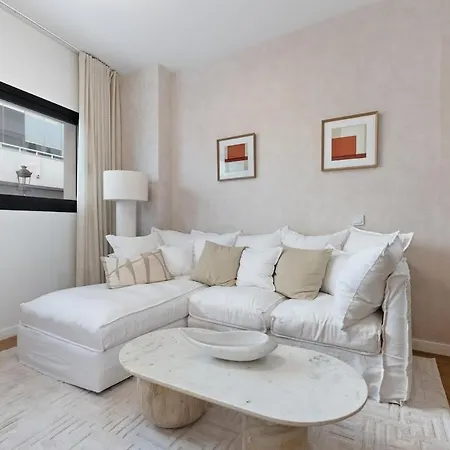 Speechless First Line Apartman Estepona