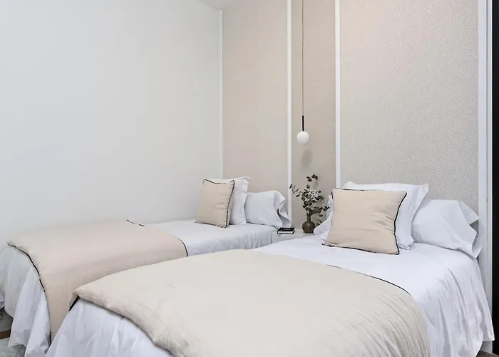 Appartement Speechless First Line *