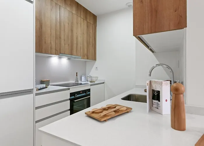 Speechless First Line * Estepona